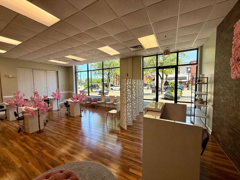 More Photos Of 311-345 Hay St, Fayetteville Apartments For Lease