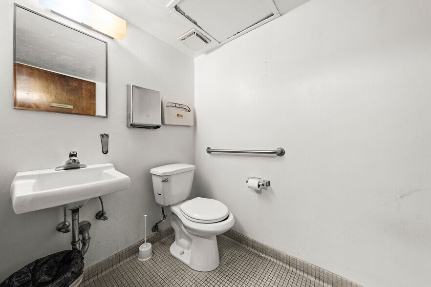More Photos Of 2089 Vale Rd, San Pablo Office For Sale