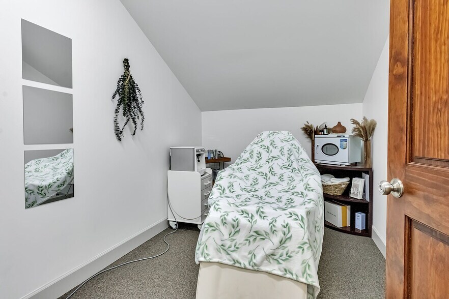 More Photos Of 2-85 Bristol Ln, Ellicottville General Retail For Sale