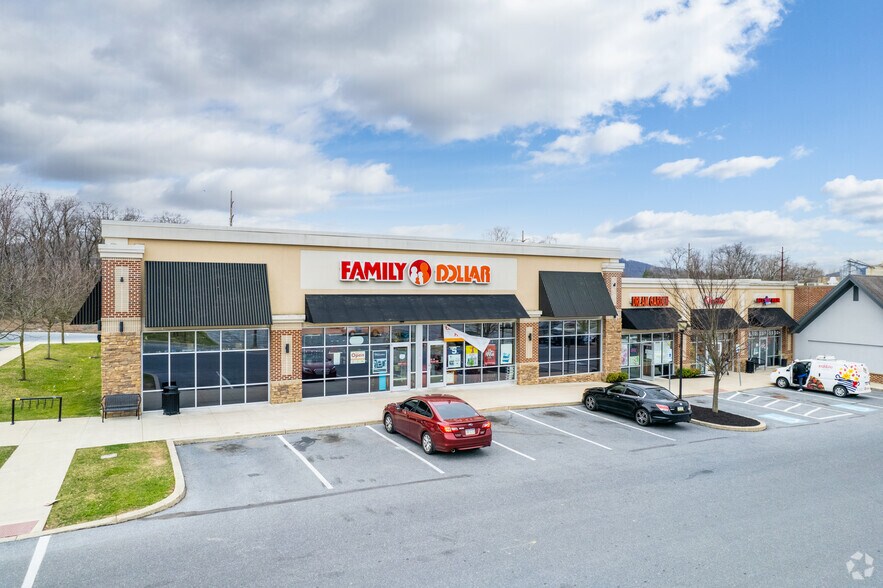 More Photos Of 3564 Penn Ave, Sinking Spring Unknown For Lease