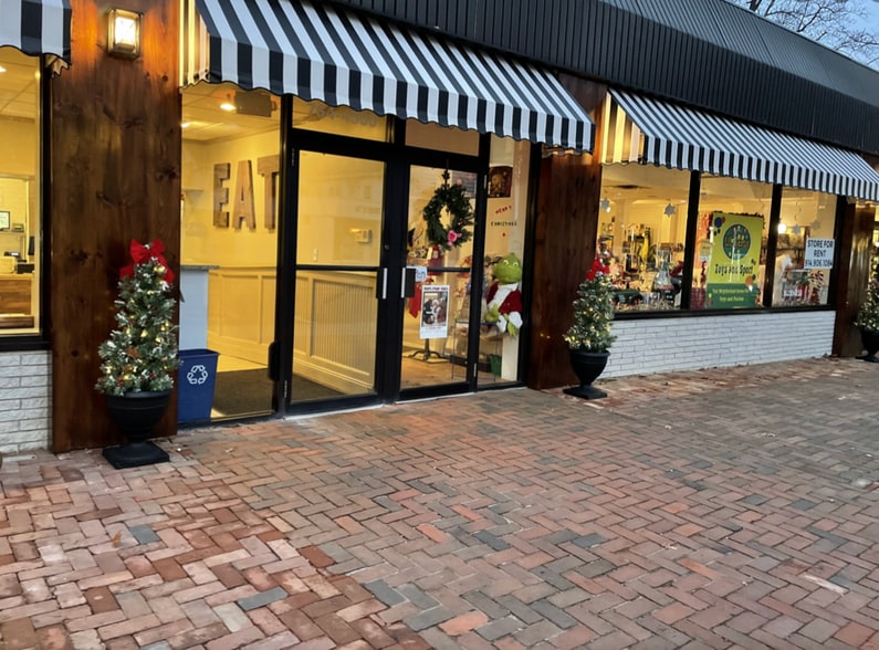 More Photos Of 69 Westchester Ave, Pound Ridge Storefront Retail Office For Lease