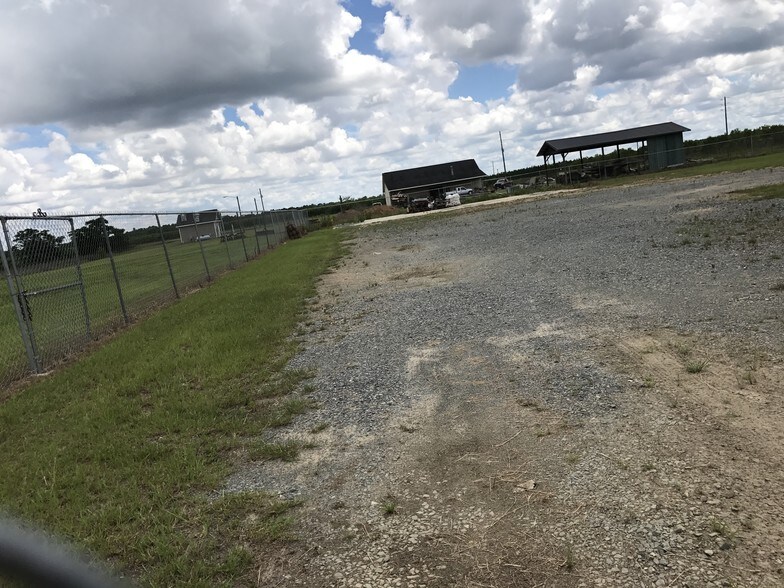 More Photos Of 86 Peaches Dr, Reynolds Industrial For Sale