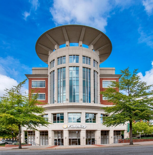 More Photos Of 40 W Broad St, Greenville Office For Lease