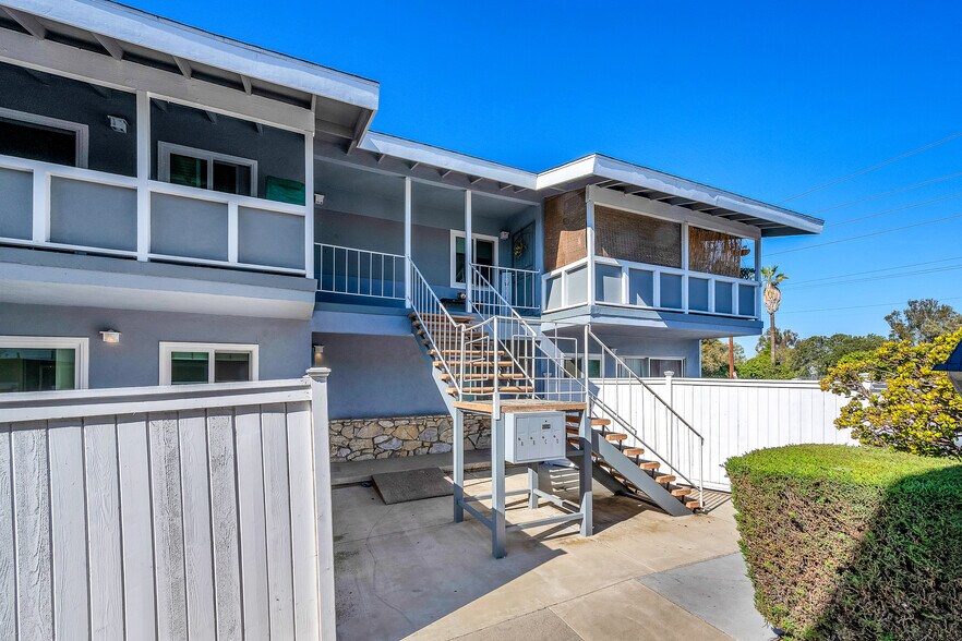 More Photos Of 3706 Redondo Beach Blvd, Torrance Apartments For Sale