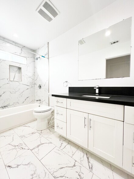 More Photos Of 6732 Irvine Ave, North Hollywood Apartments For Sale