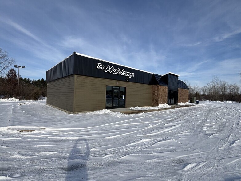 More Photos Of 1861 S Scott Rd, Saint Johns Fast Food For Lease