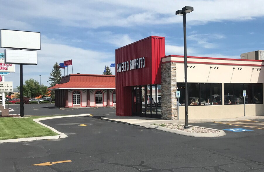 More Photos Of 2090 E 17th St, Idaho Falls Fast Food For Lease