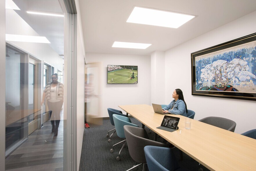 More Photos Of 309 Pine Ave, Long Beach Coworking Space