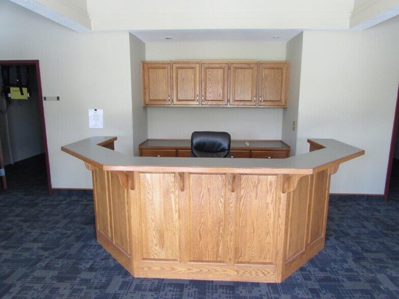 More Photos Of 2709 W 13th St, Joplin Medical For Sale