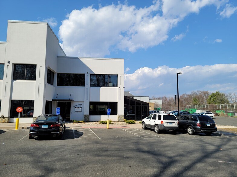 More Photos Of 2272-2288 Berlin Tpke, Newington Medical For Lease