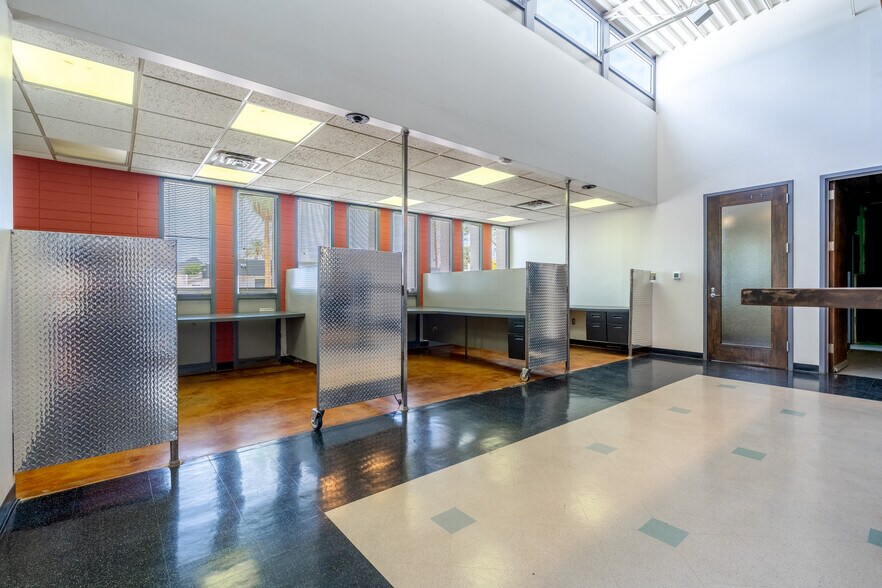 More Photos Of 3811 N 24th St, Phoenix Loft Creative Space For Lease