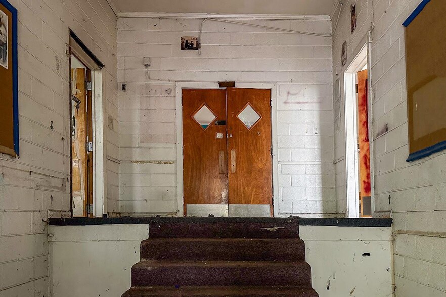 More Photos Of 678 Florence St, Camden Daycare Center For Sale