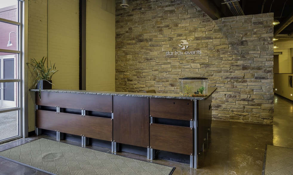 More Photos Of 1200-1264 Woodward Hts, Ferndale Research And Development For Lease