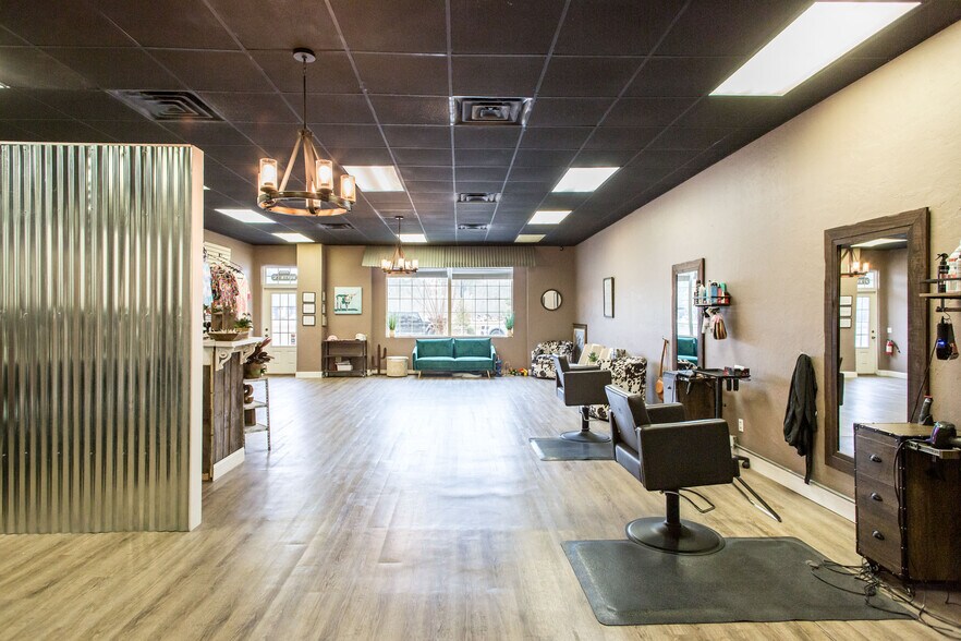 More Photos Of 3005 US Highway 84, Blackshear Storefront For Sale