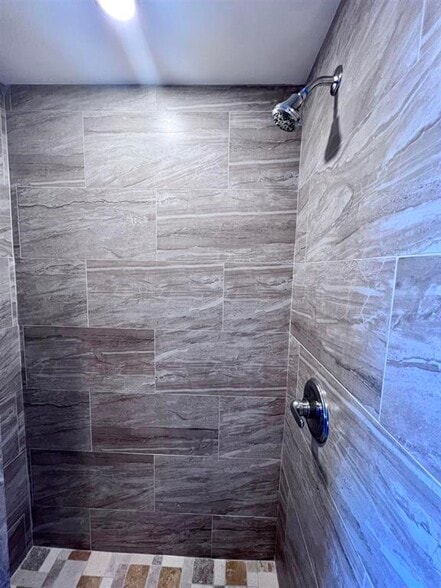 More Photos Of 200 Bergenline Ave, Union City Apartments For Sale