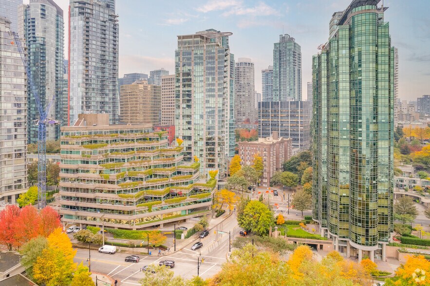 More Photos Of 1260-1280 W Pender St, Vancouver Storefront For Sale