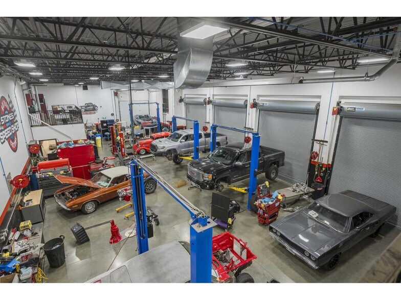 More Photos Of 45949 Rowat Av, Chilliwack Auto Repair For Sale