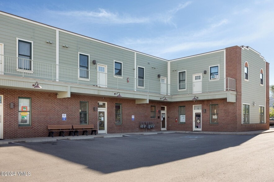 More Photos Of 105 Capitol St, Eagle Storefront Retail Residential For Lease