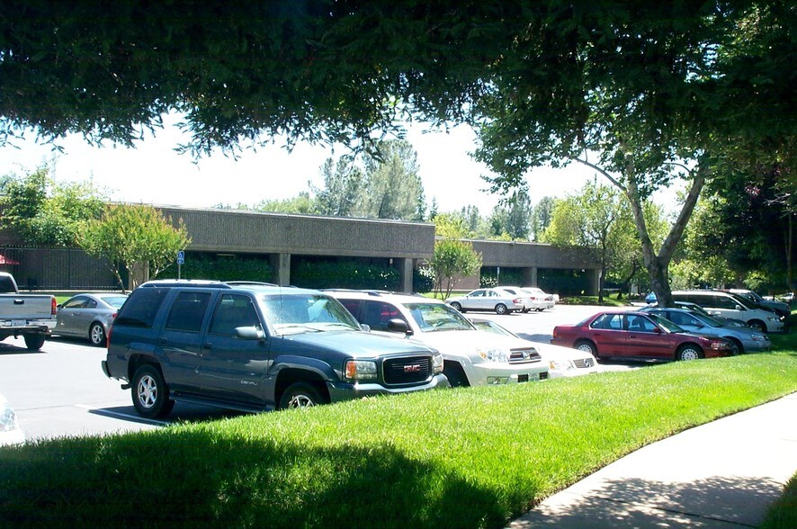 More Photos Of 180 Blue Ravine Rd, Folsom Research And Development For Lease