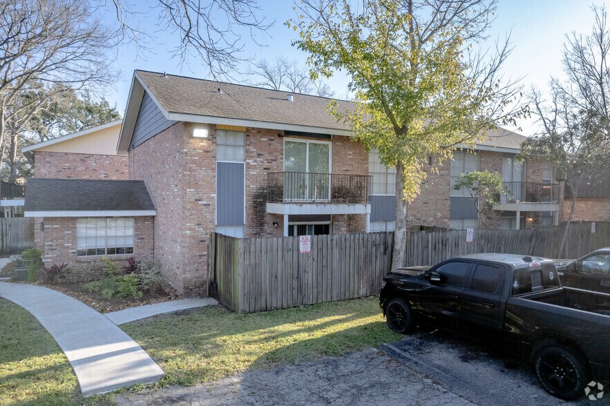 Primary Photo Of 310 Waco Ave, League City Apartments For Sale
