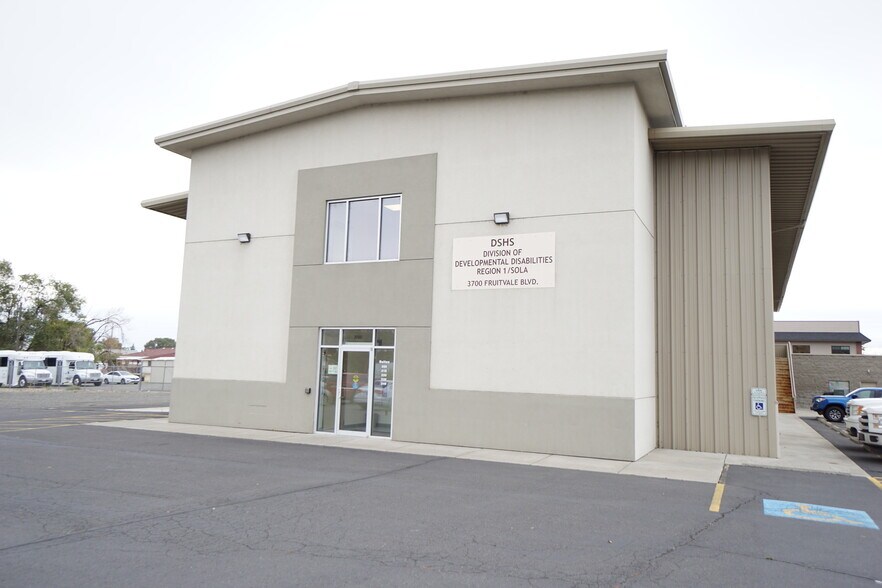More Photos Of 3700 Fruitvale Blvd, Yakima Office For Lease