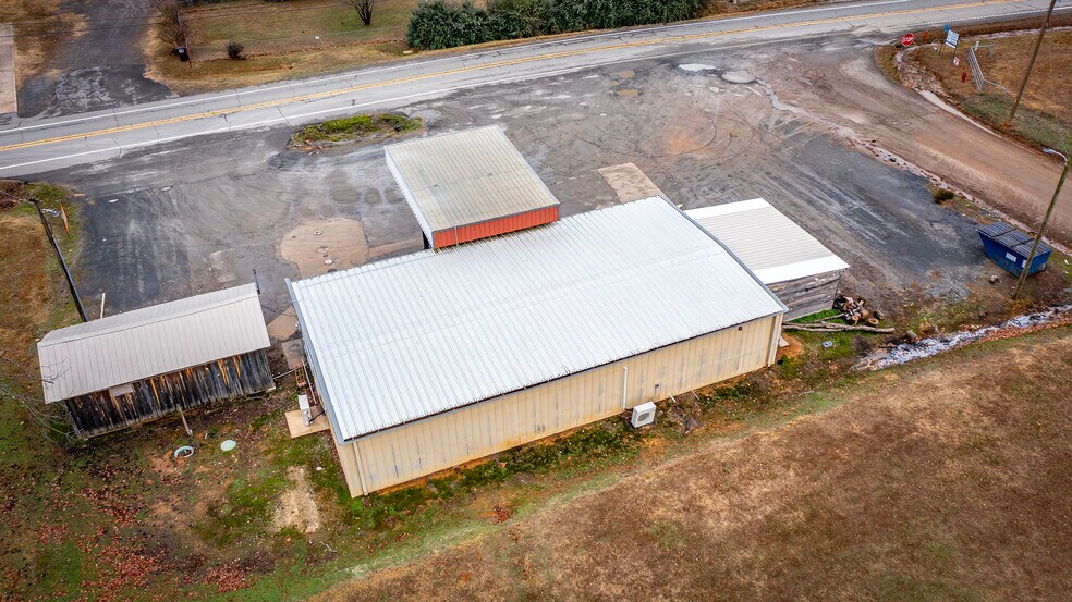 More Photos Of 3953 Highway 95, Cleveland Convenience Store For Sale