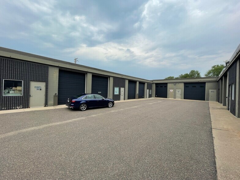 Primary Photo Of 6225 Cambridge St, Saint Louis Park Warehouse For Lease