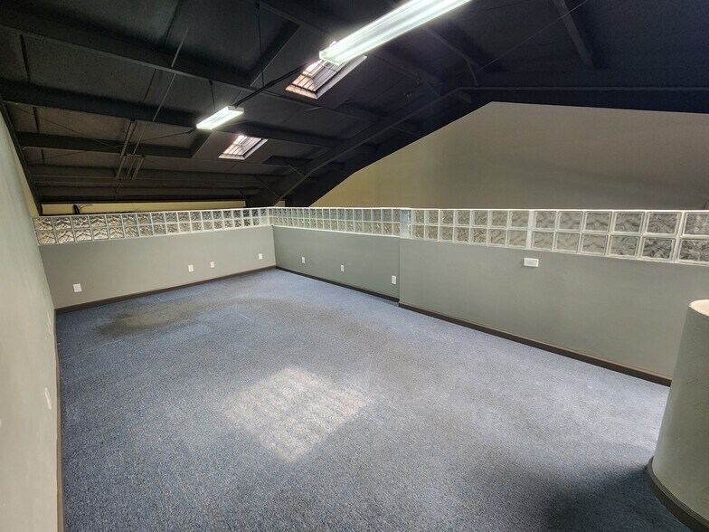 More Photos Of 909 Kapahulu Ave, Honolulu Freestanding For Lease