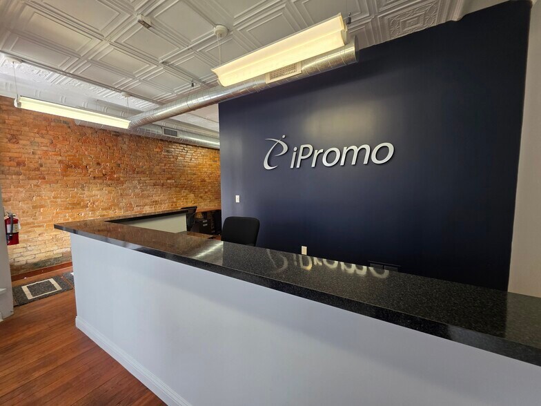 More Photos Of 25 N High St, Canal Winchester Storefront Retail Office For Lease