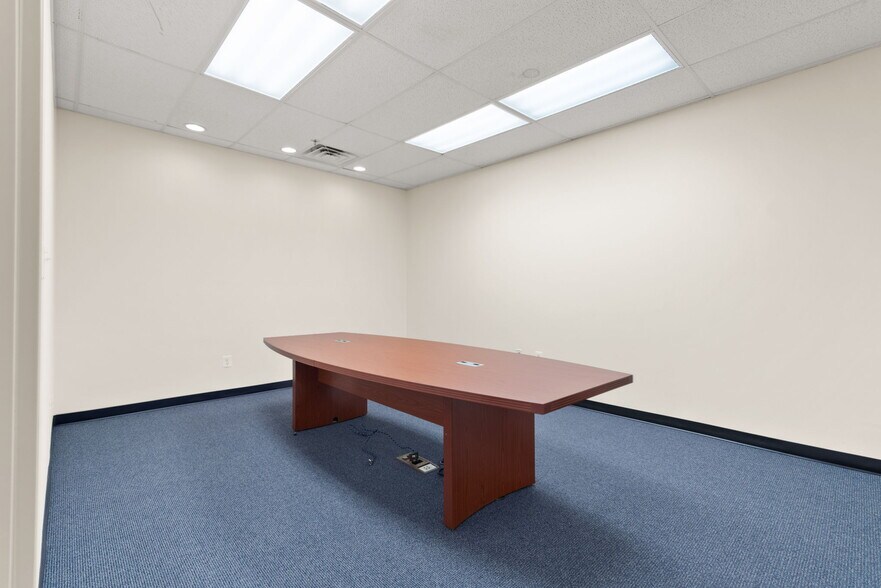 More Photos Of 3619 Richmond Hwy, Stafford Light Distribution For Lease