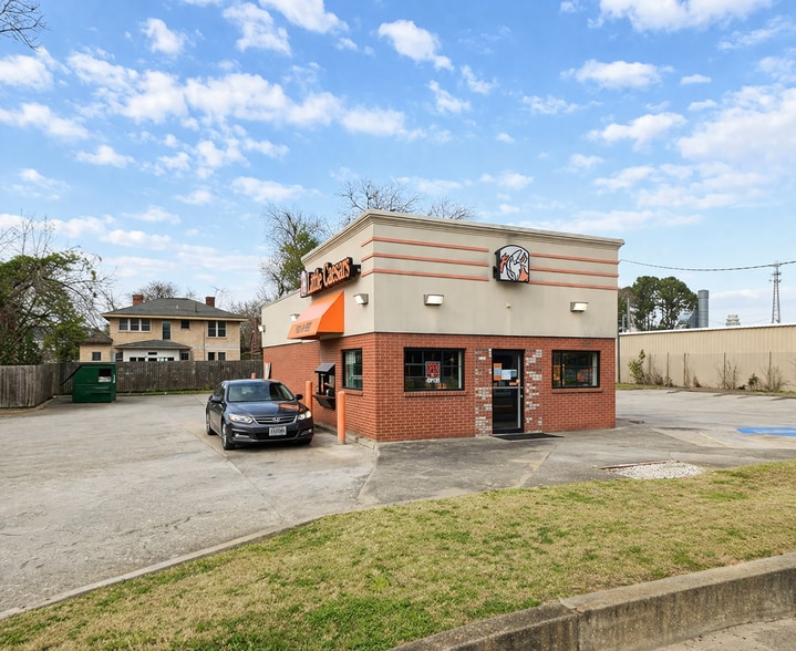 Primary Photo Of 118 E Hill St, Thomson Fast Food For Sale