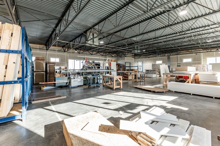 More Photos Of 441 W 12th St, Ogden Manufacturing For Lease