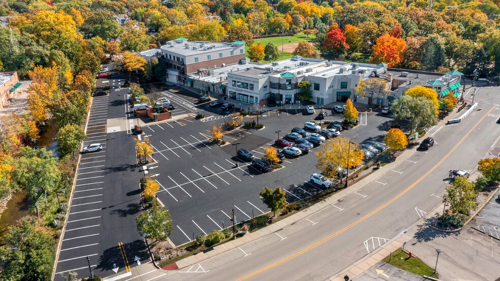 More Photos Of 1310-1348 Shermer Rd, Northbrook General Retail For Sale