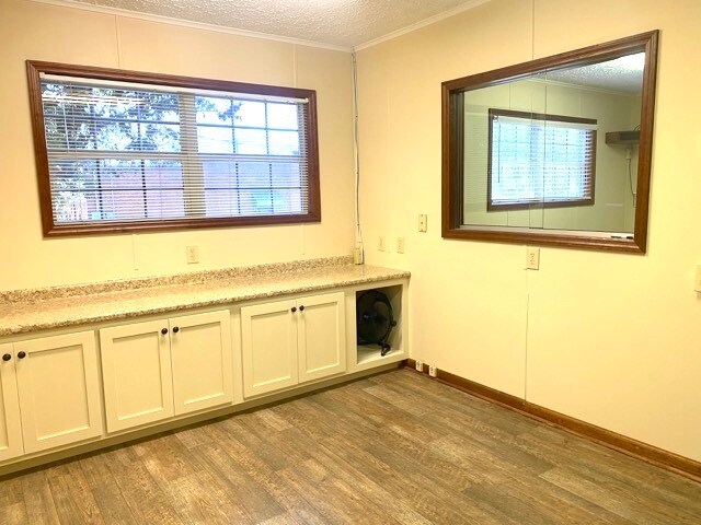 More Photos Of 503 S Railroad Ave, Twin City Medical For Lease