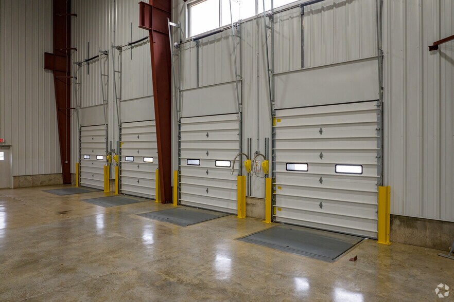 More Photos Of 340 Commerce Drive, South Point Warehouse For Lease