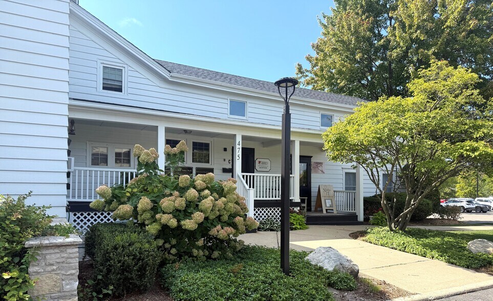 Primary Photo Of 475 Dunham Rd, St Charles Loft Creative Space For Lease