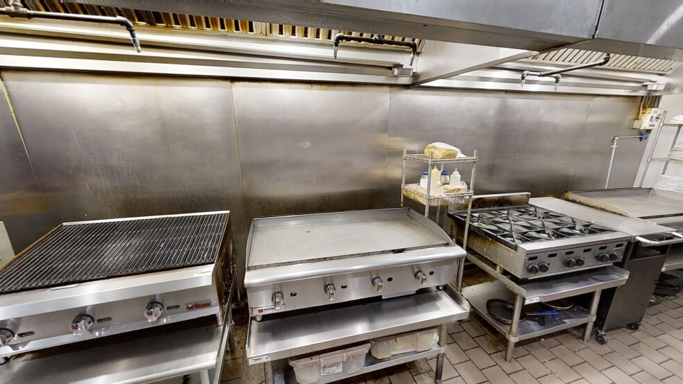 More Photos Of 614 N Bullard St, Silver City Restaurant For Sale