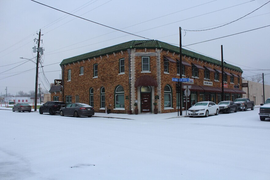 More Photos Of 123 W Defee Ave, Baytown Apartments For Lease