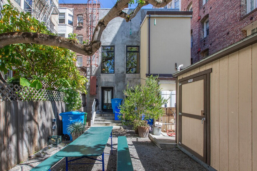 More Photos Of 871 Sutter St, San Francisco Storefront For Sale