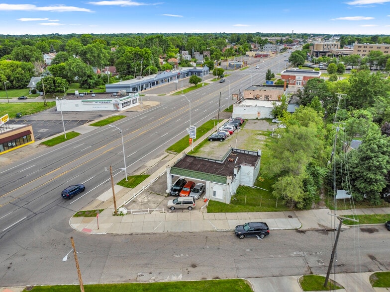 More Photos Of 14760 Gratiot Ave, Detroit Specialty For Sale