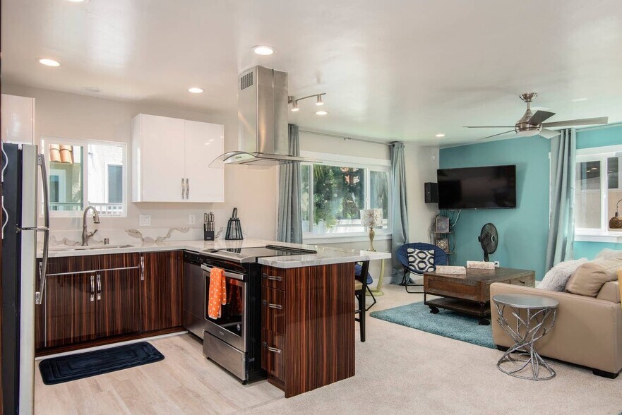 More Photos Of 4073 Gresham St, San Diego Apartments For Sale