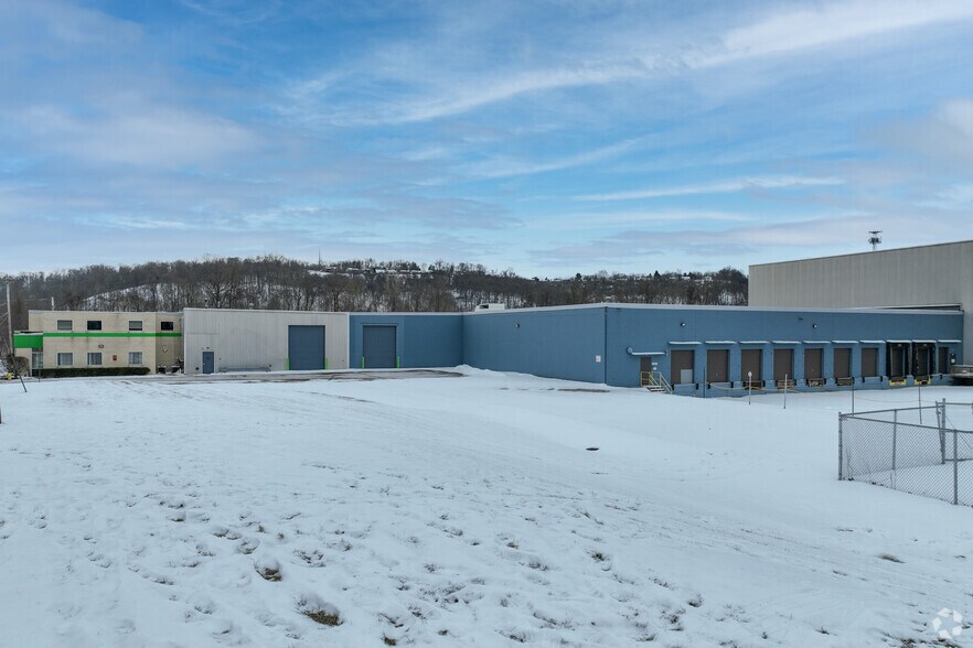 More Photos Of 1967 Eastern Ave, Verona Distribution For Lease