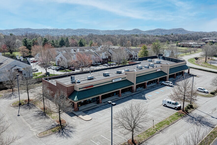 More Photos Of 204 Ward Cir, Brentwood Storefront Retail Office For Lease