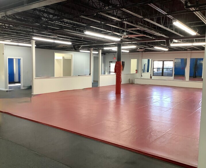 More Photos Of 19 Willow St, Natick Office For Lease