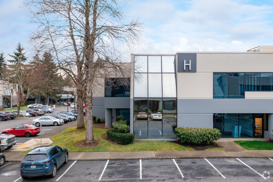 More Photos Of 8461 154th Ave NE, Redmond Unknown For Lease