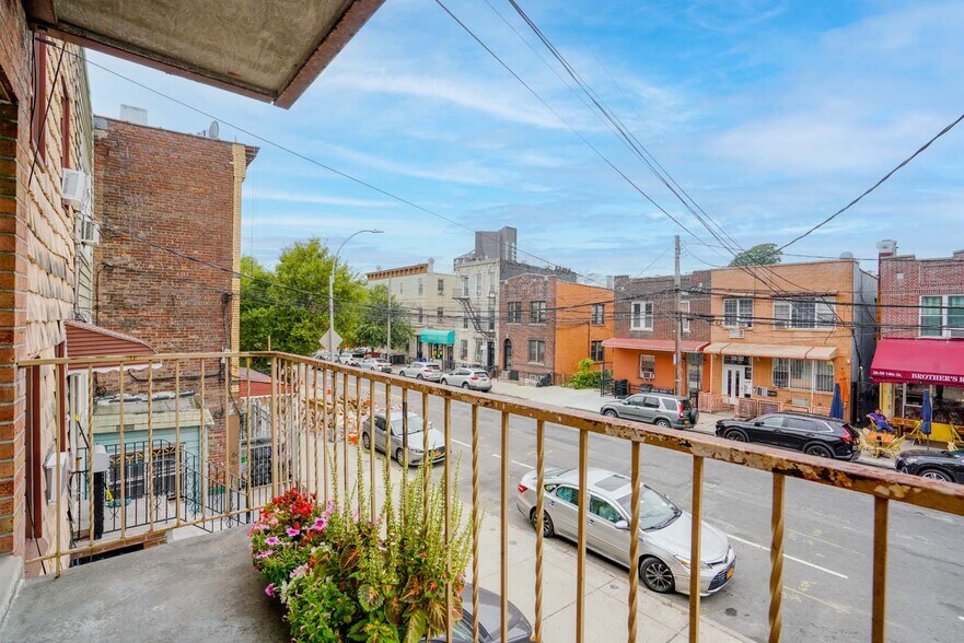 More Photos Of 3051 14th St, Astoria Apartments For Sale