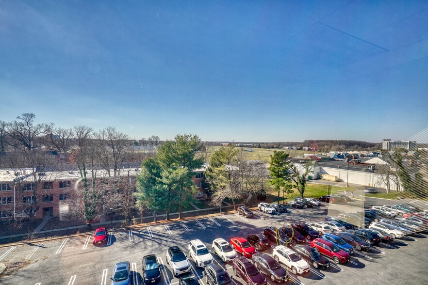 More Photos Of 438 N Frederick Ave, Gaithersburg Medical For Sale