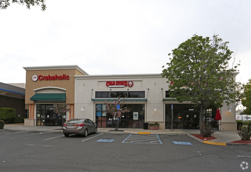 More Photos Of 24363 Southland Dr, Hayward Restaurant For Lease