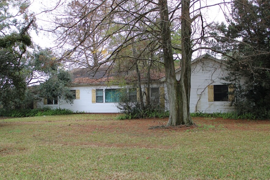 More Photos Of 1137 Grand Caillou Rd, Houma Flex For Sale