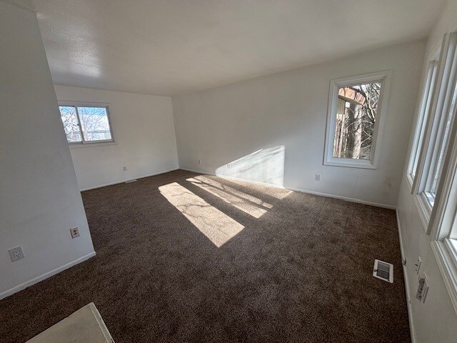 More Photos Of 12636 Silver Fox Ln, Anchorage Multifamily For Sale